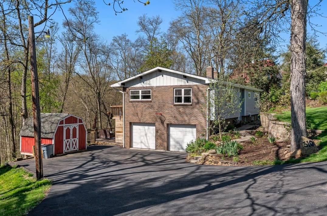 310 Fawcett Church Rd, Bridgeville, PA 15017-1515