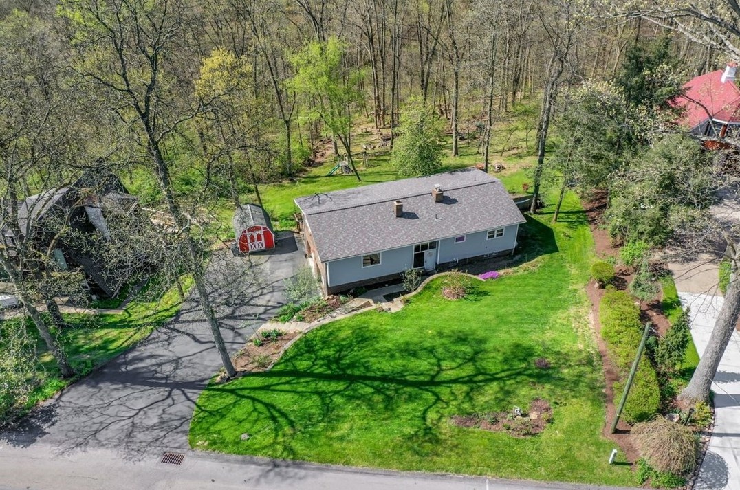 310 Fawcett Church Rd, Bridgeville PA  15017-1515 exterior