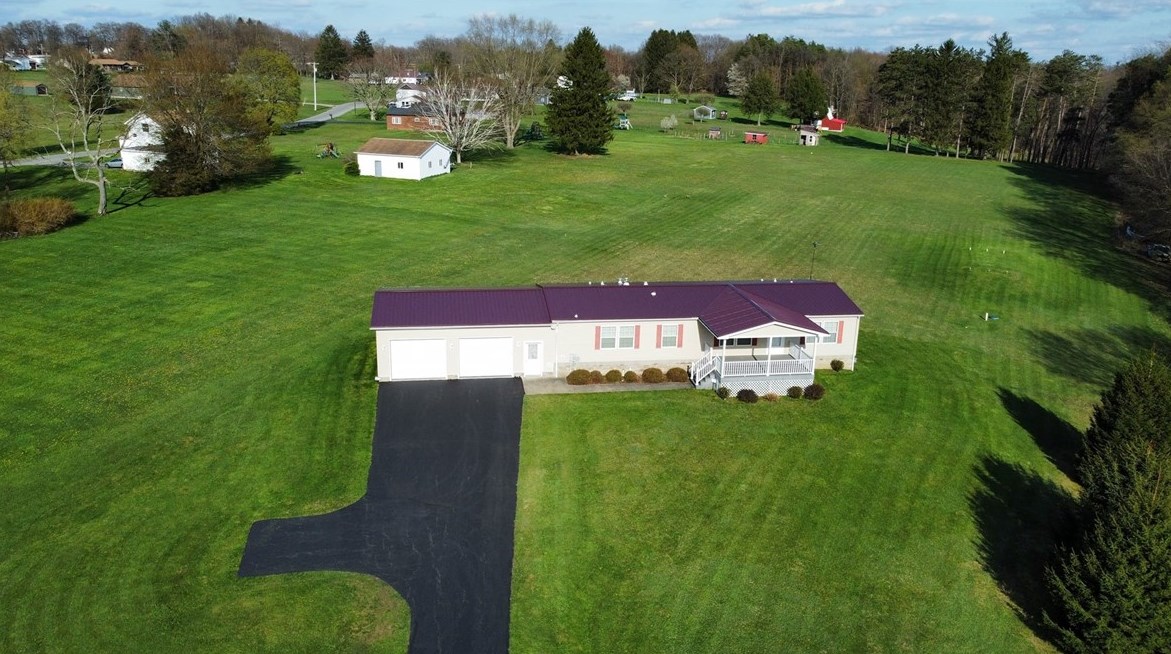 540 Maple Grove Rd, Rimersburg, PA 16248-3338