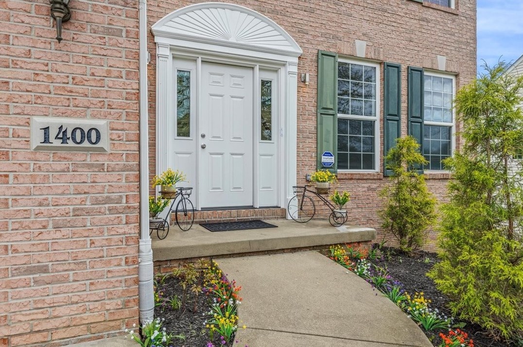 1400 Christa Ct, Sewickley, PA 15143-8577