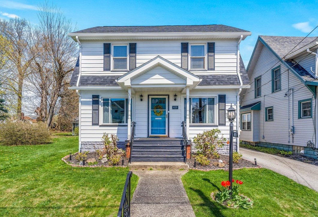 409 E Fairmont Ave, New Castle, PA 16105