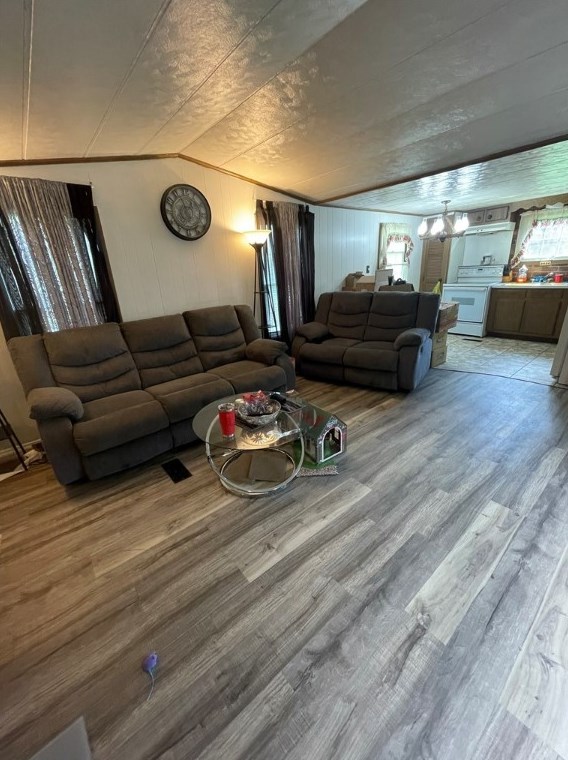 664 Banetown Rd, Washington PA 15301-6432 exterior