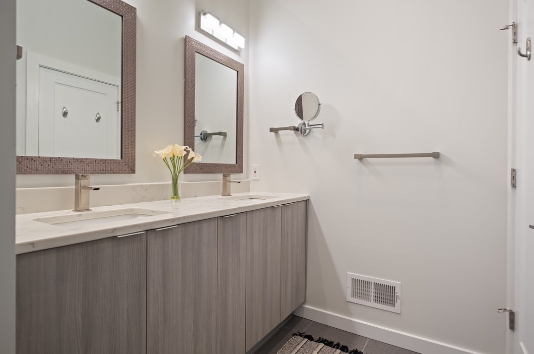 144 43rd St, Pittsburgh PA  15201-3148 exterior