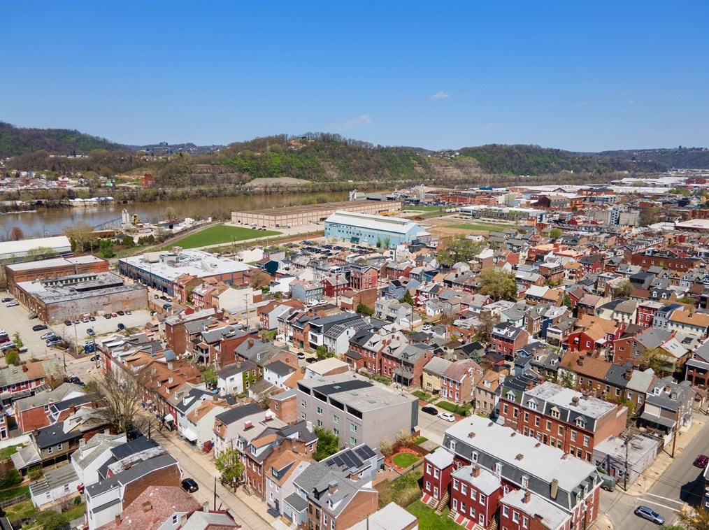 144 43rd St, Pittsburgh PA  15201-3148 exterior