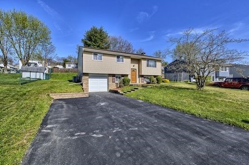 103 Sioux Dr, Greensburg, PA 15601-4935