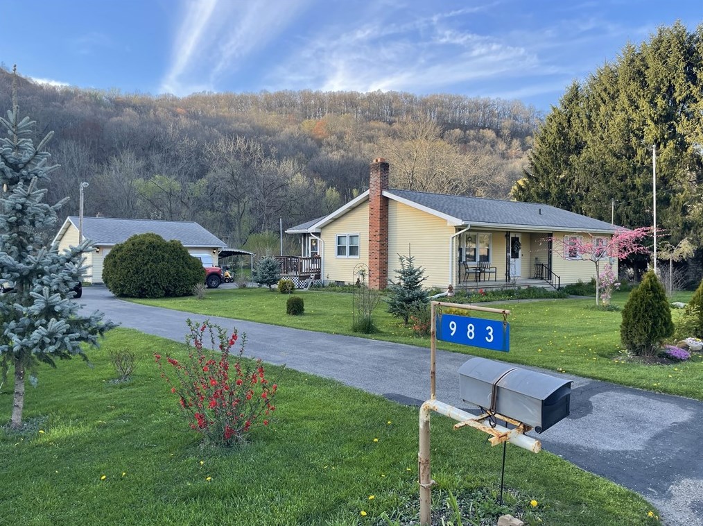 983 State Route 68, East Brady, PA 16028-3305