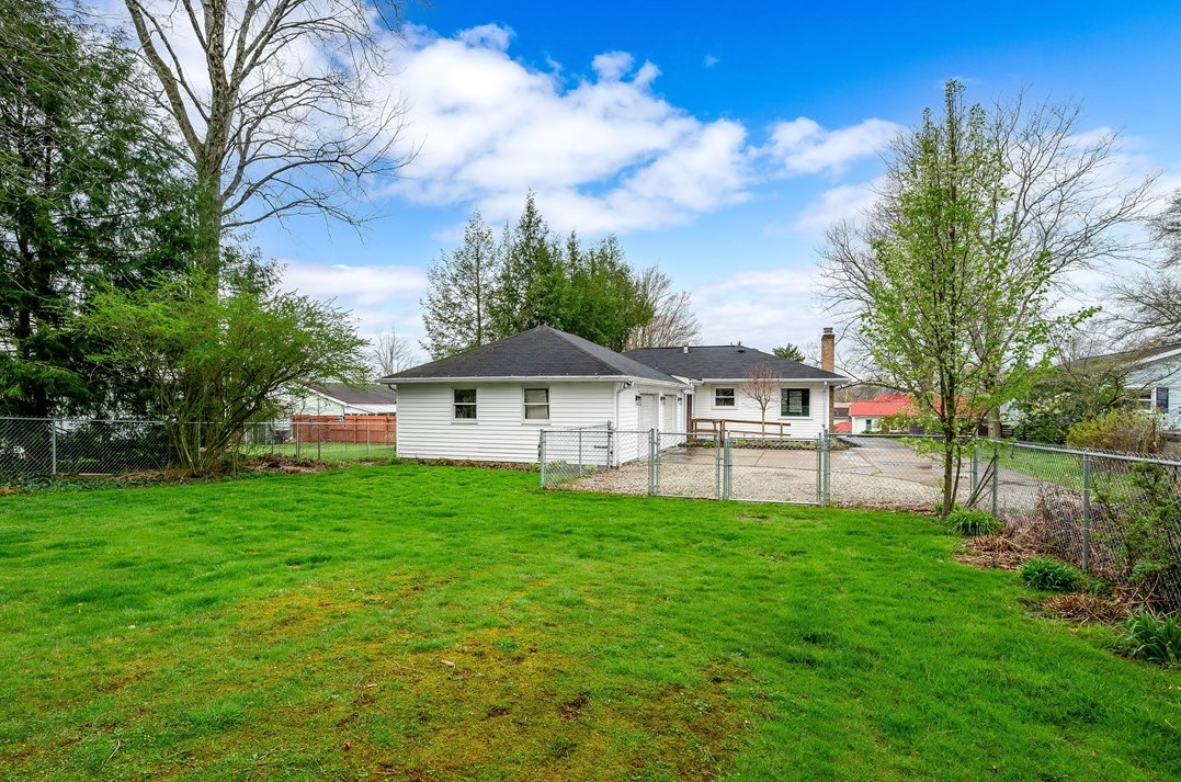 44 3rd Ave, Greenville PA  16125-1717 exterior