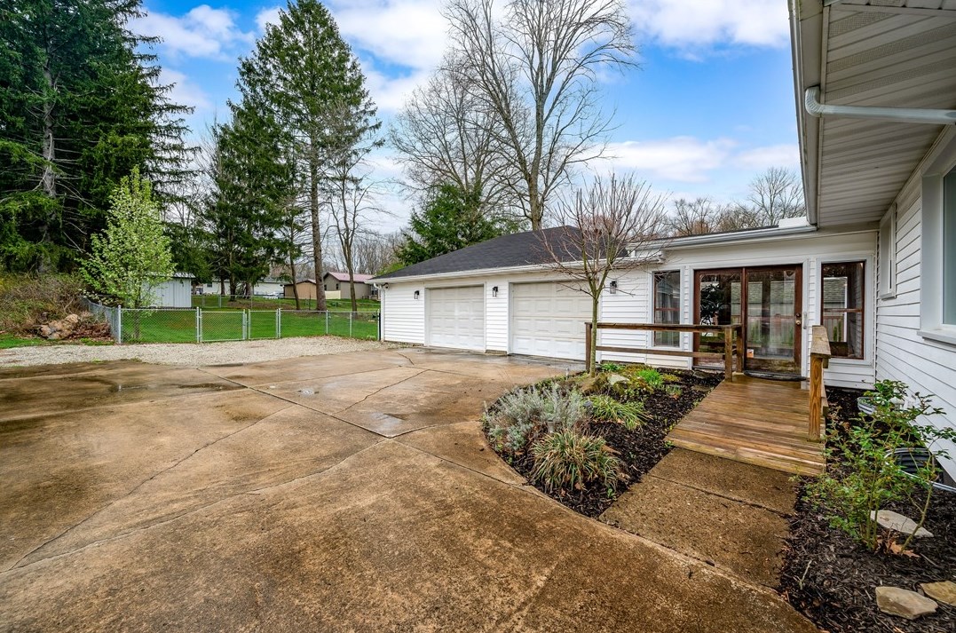 44 3rd Ave, Greenville PA  16125-1717 exterior