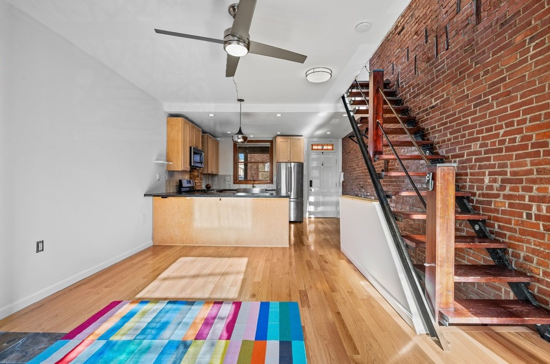 524 S Mathilda St, Pittsburgh, PA 15224
