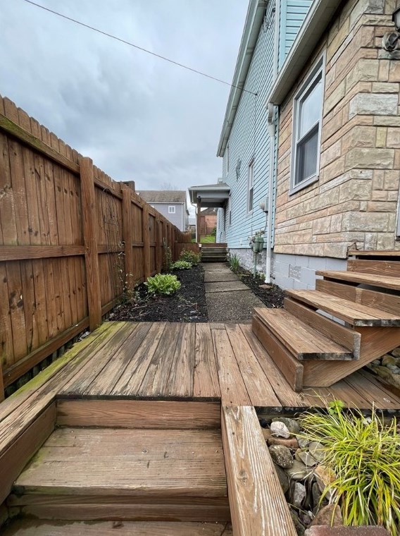 215 Pine Hill Rd, Kittanning, PA 16201-4429