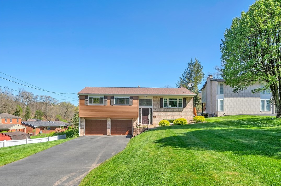 101 Vincennes Ct, Trafford, PA 15085