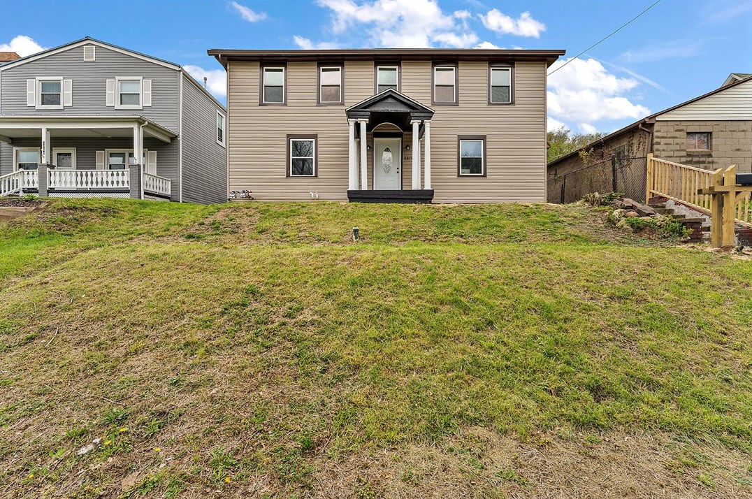 1375 4th Ave, Freedom, PA 15042