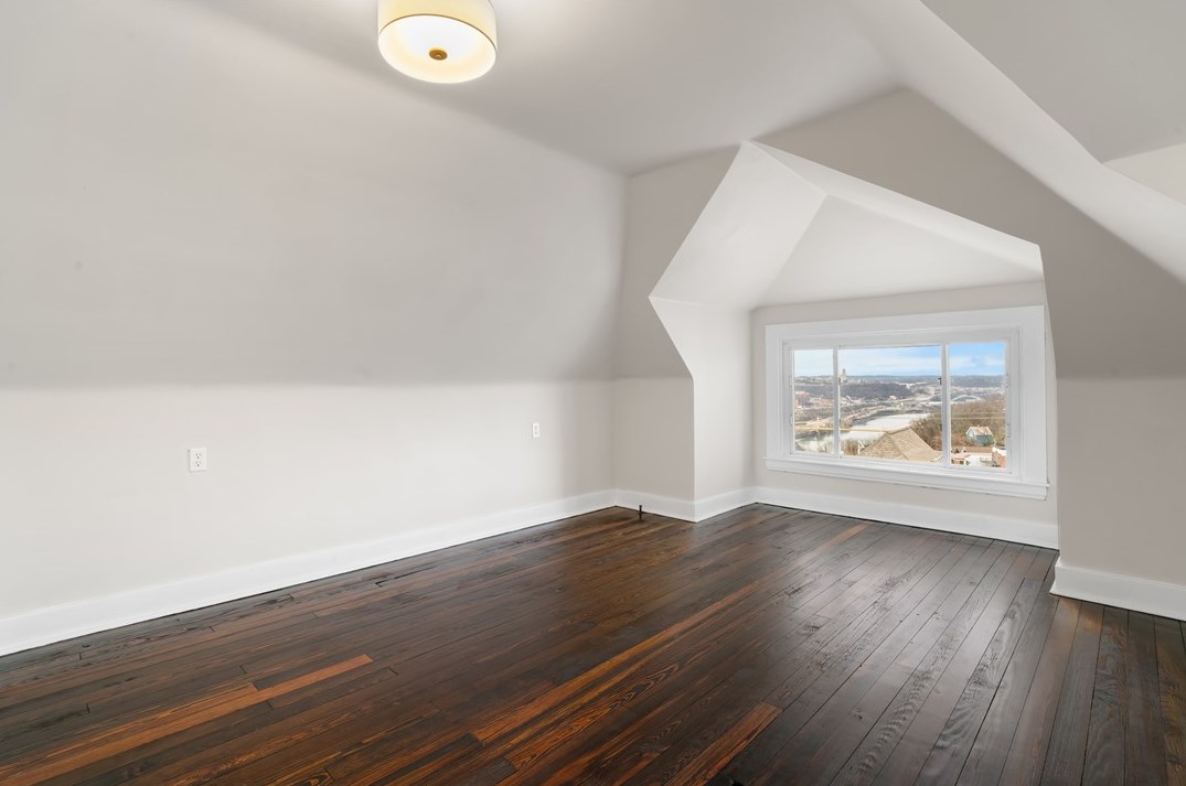 94 Wyoming St, Pittsburgh PA 15211-1744 exterior