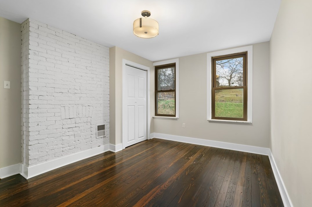 94 Wyoming St, Pittsburgh PA 15211-1744 exterior