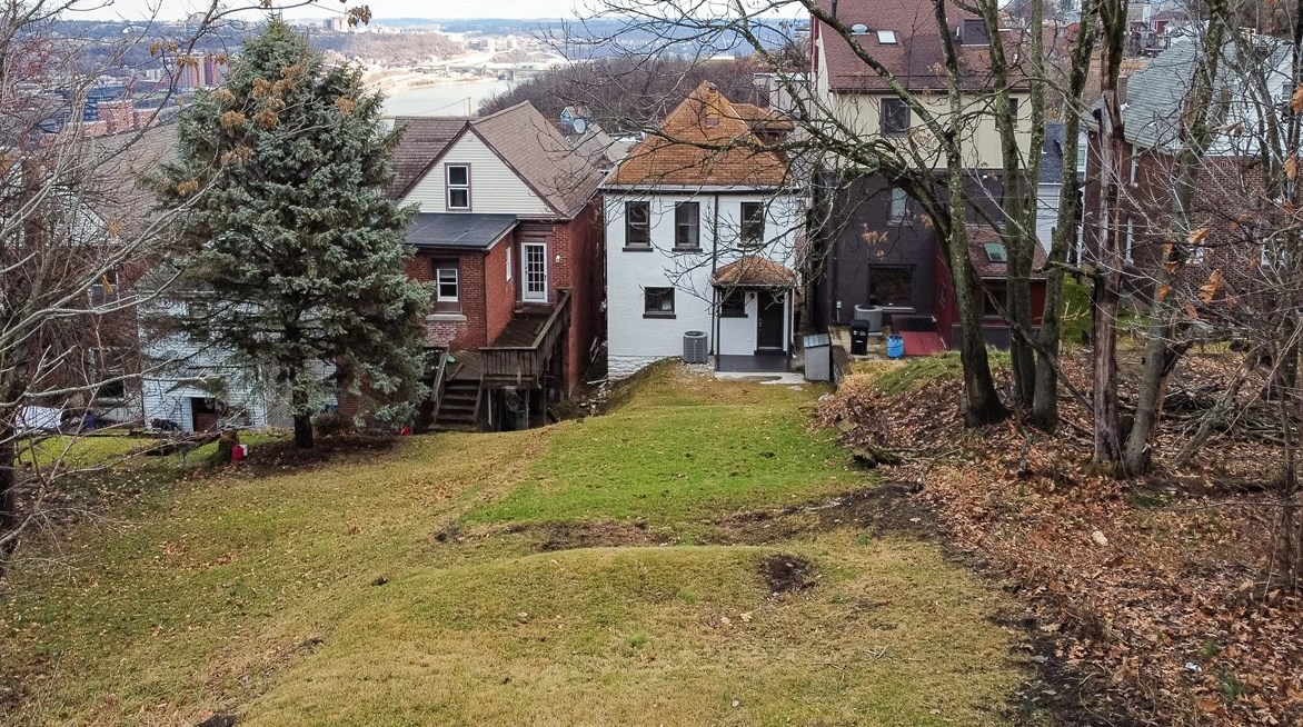 94 Wyoming St, Pittsburgh PA 15211-1744 exterior