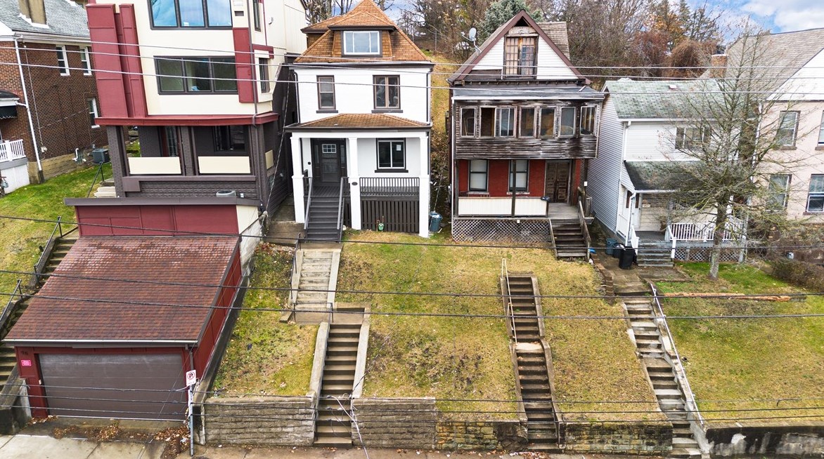 94 Wyoming St, Pittsburgh PA 15211-1744 exterior