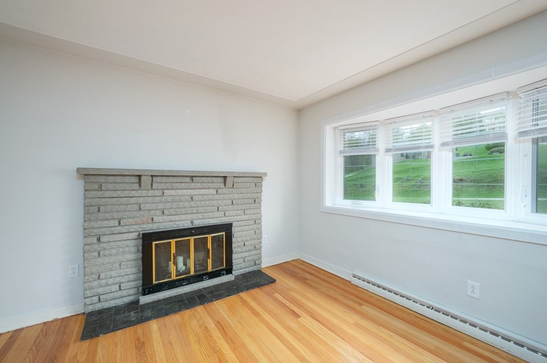 129 Liberty St, Perryopolis PA  15473-5393 exterior