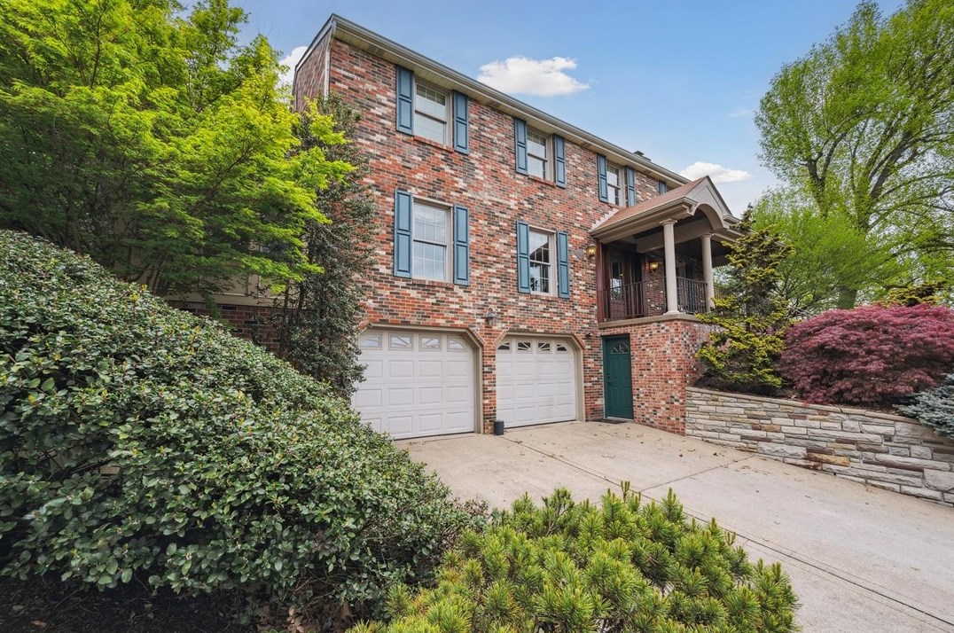 2336 Mill Grove Rd, Pittsburgh, PA 15241-2731