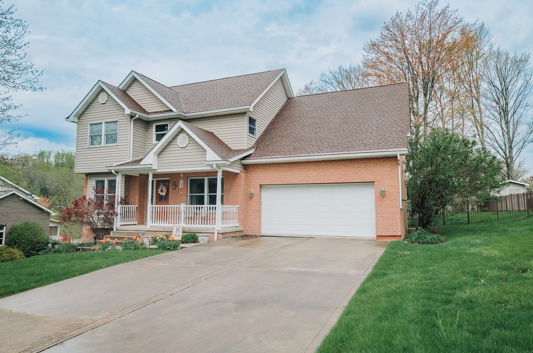 302 Marigold Dr, Greensburg, PA 15601-9594