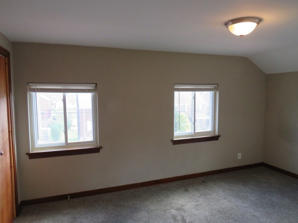 1030 Jefferson St, Mckeesport PA  15132-1628 exterior