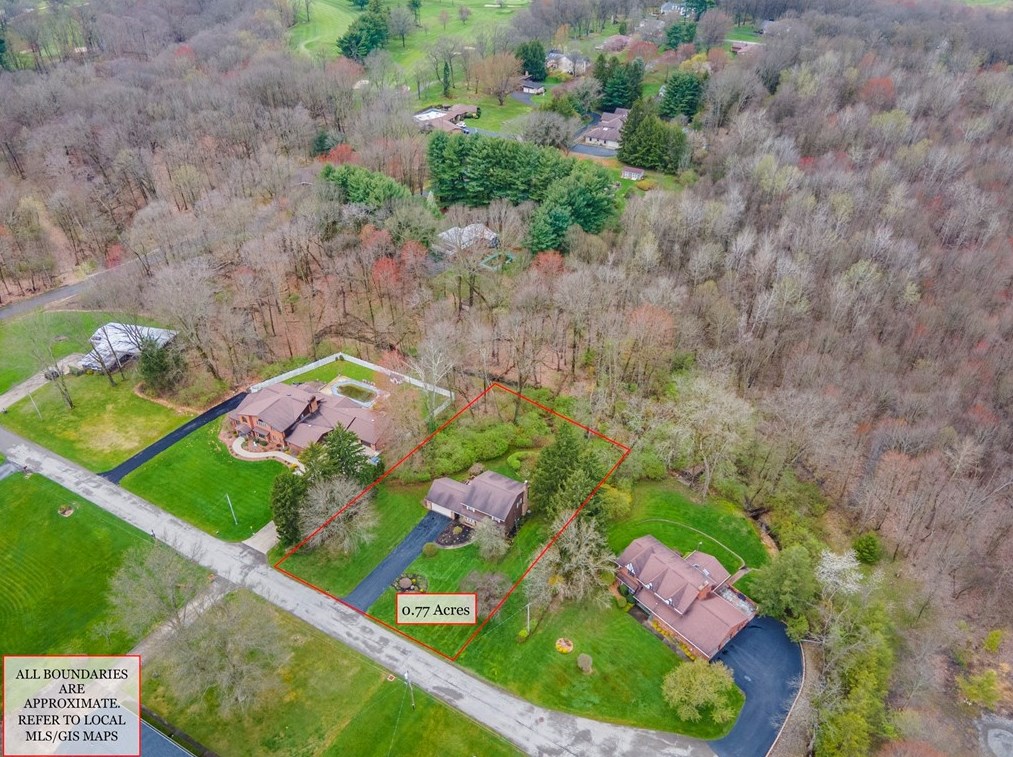3415 Fisher Dr, New Castle, PA 16105-1011