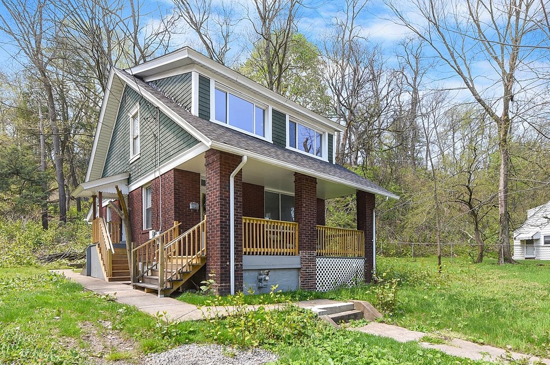 1247 Chartiers Ave, Pittsburgh, PA 15220-4810