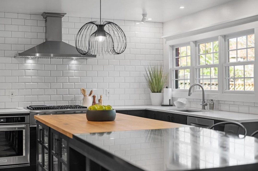 1811 Villa Dr, Gibsonia PA 15044-7446 exterior