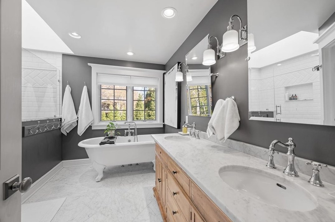 1811 Villa Dr, Gibsonia PA 15044-7446 exterior