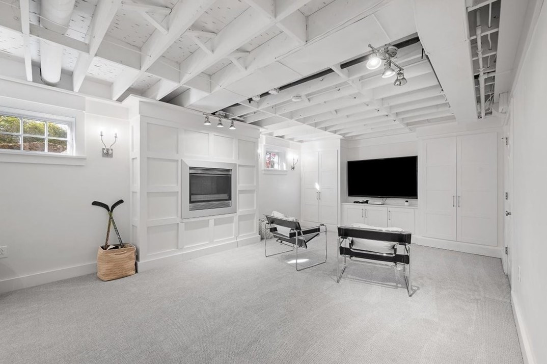 1811 Villa Dr, Gibsonia PA 15044-7446 exterior