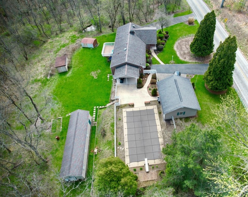 154 Bryson Rd, Gibsonia, PA 15044-7769