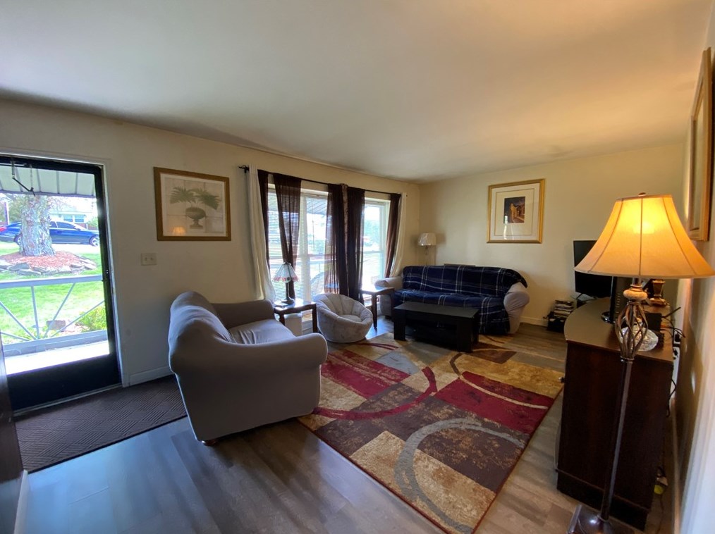 811 Garden City Dr, Monroeville, PA 15146