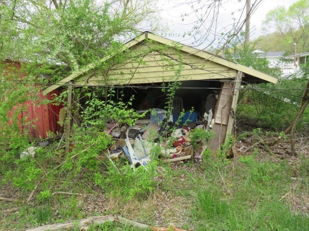 376 Naomi Rd, Fayette City, PA 15438