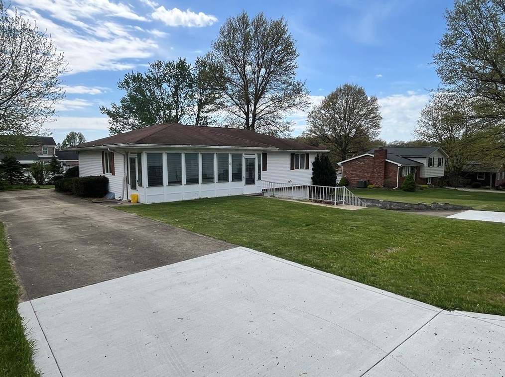 5 Farmview St, Fairchance, PA 15436-1111