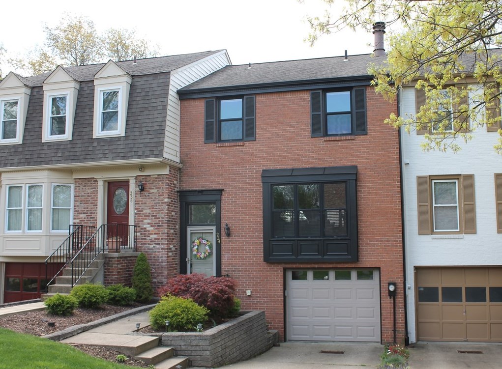 234 Falls Village Rd, Pittsburgh, PA 15239