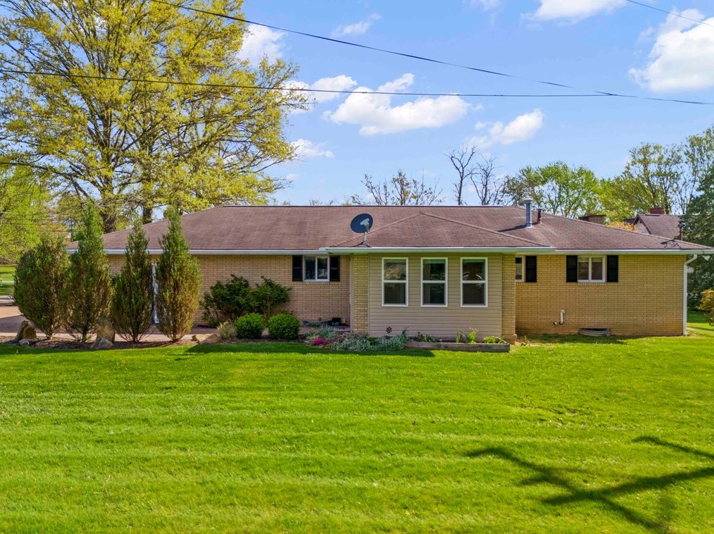 162 Ferncliff Rd, Rices Landing, PA 15357
