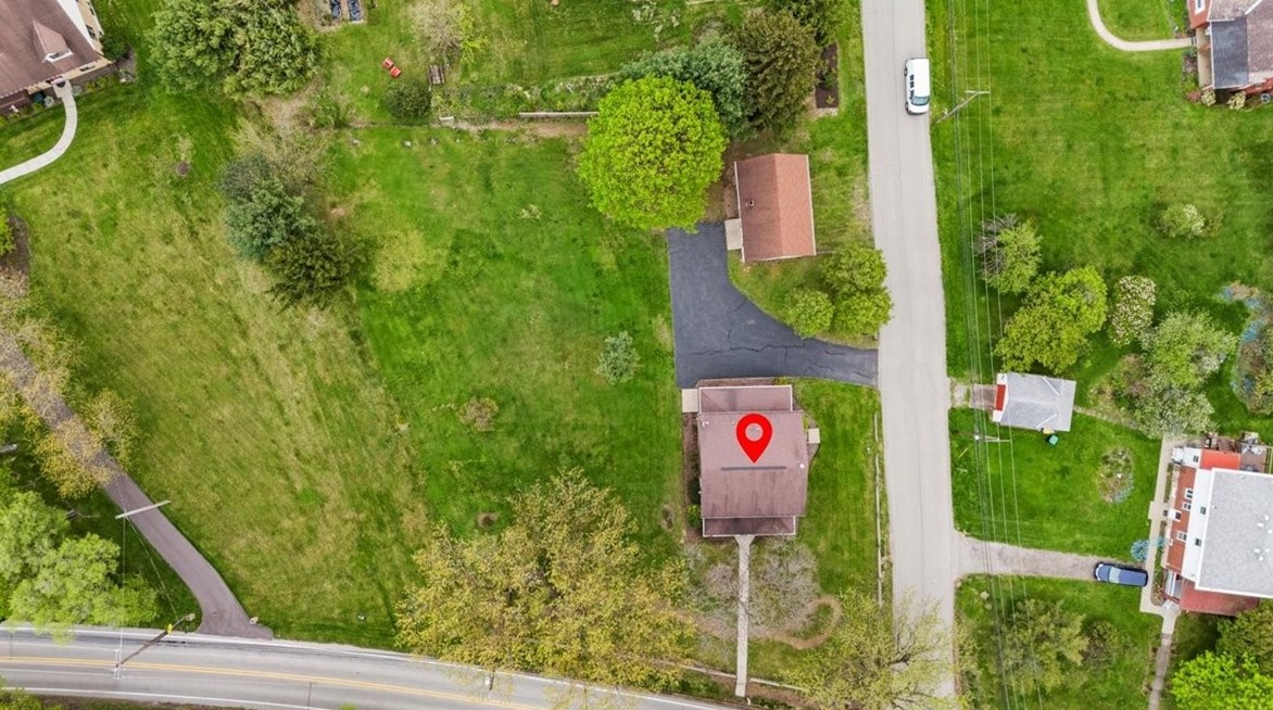 1800 Middle Rd, Glenshaw PA  15116-3130 exterior