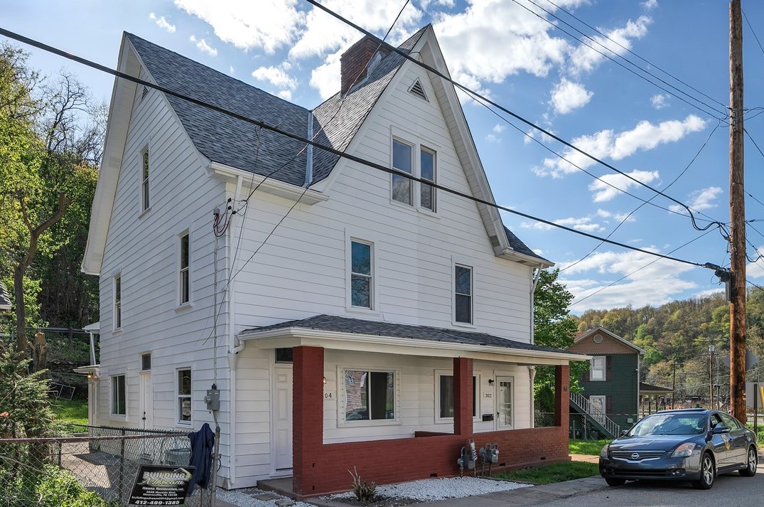 304 Valley Ave, Wall, PA 15148