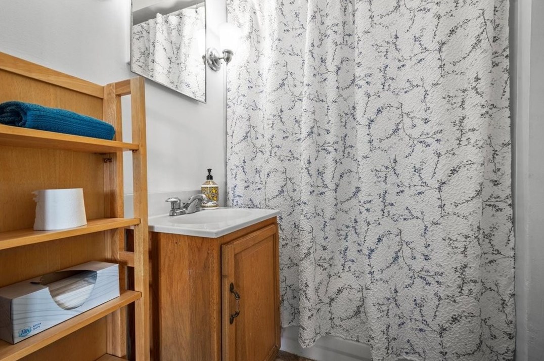 110 Noll Ave, Pittsburgh PA 15205-2110 exterior