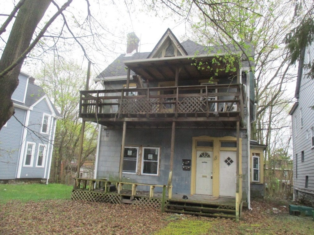 818 Holland Ave, Pittsburgh, PA 15221-3508