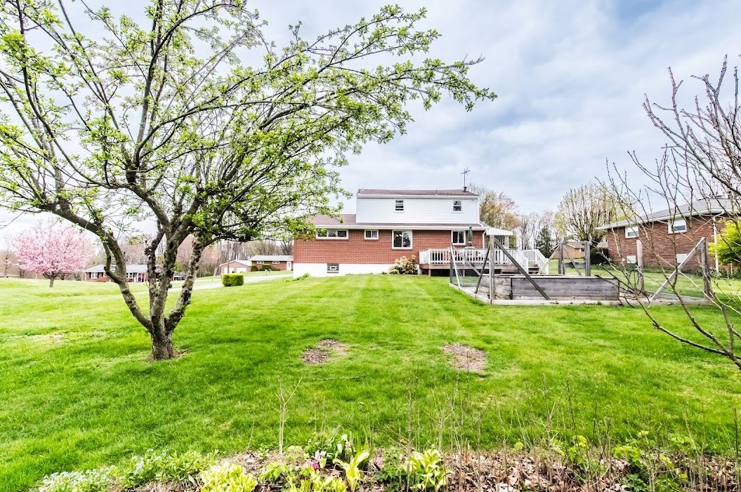 115 Freedom Rd, Butler PA 16001-1305 exterior