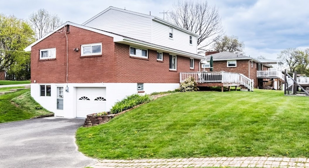 115 Freedom Rd, Butler PA 16001-1305 exterior