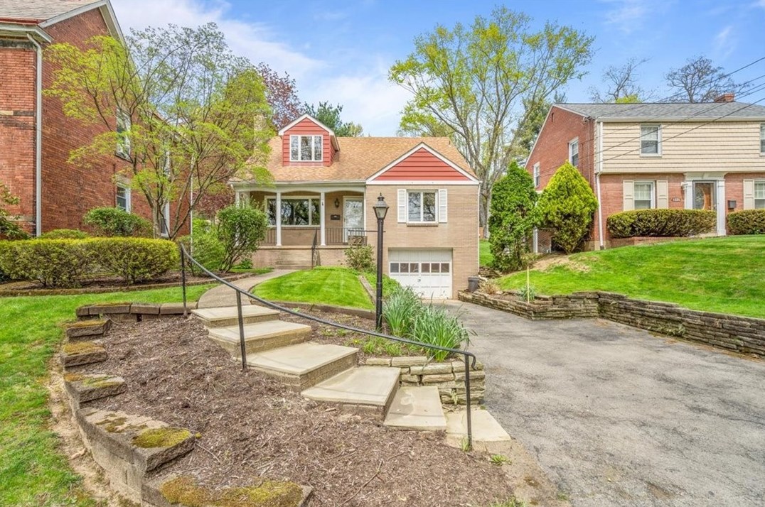 1221 Pennsylvania Ave, Oakmont, PA 15139