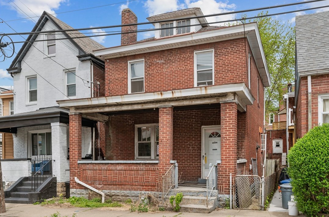 4633 Torley St, Pittsburgh, PA 15224-1531