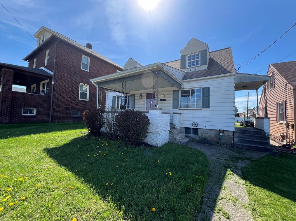 183 Pittsburgh Cir, Ellwood City, PA 16117