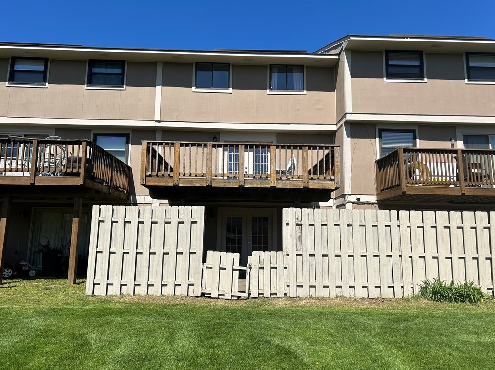 740 Wheatland Cir, Bridgeville, PA 15017-1121