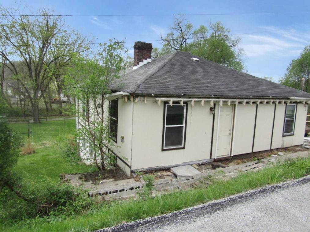 516 Stanko Dr, Van Meter, PA 15479
