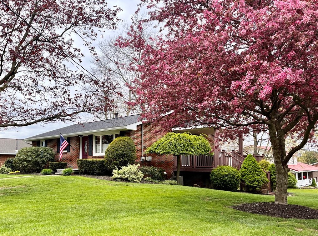130 Carol Dr, Saxonburg, PA 16056