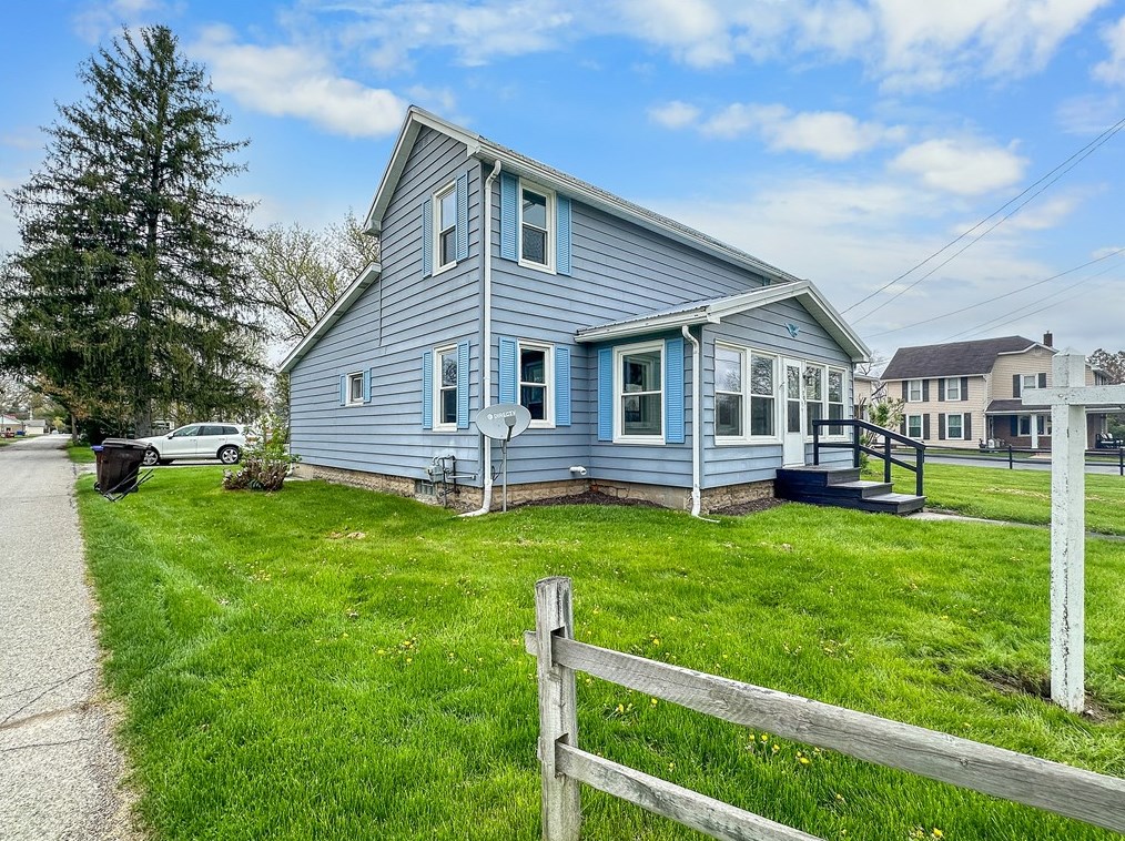 201 Washington St, Barkeyville, PA 16038-0017