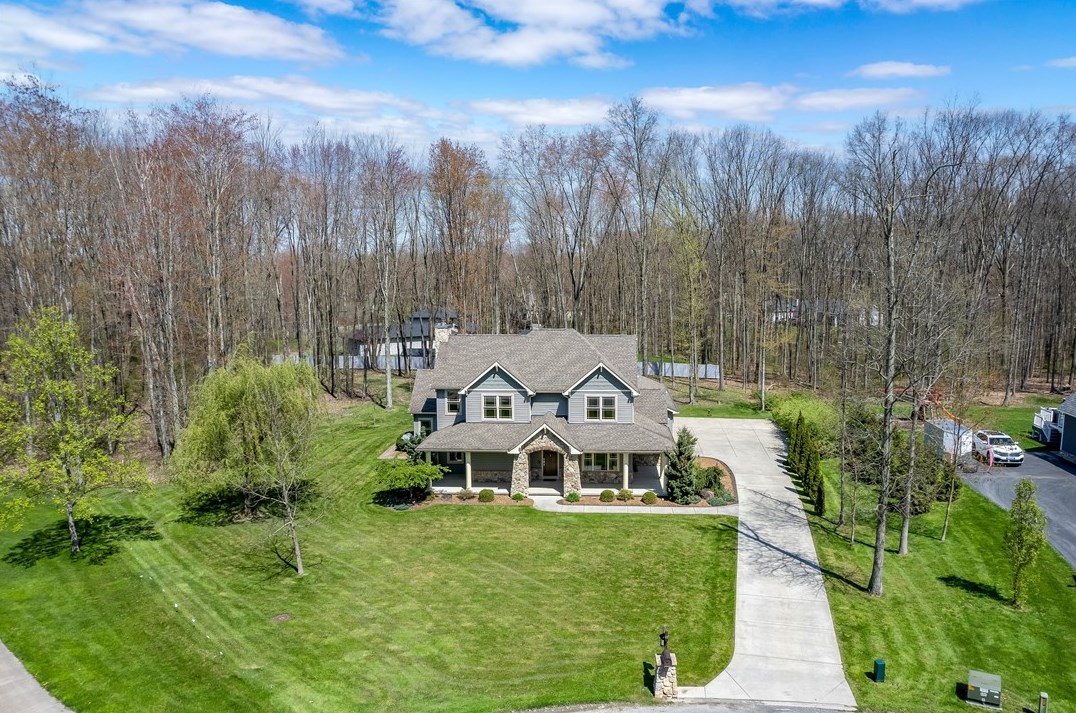 2765 Baywoods Dr, Hermitage, PA 16150-4545
