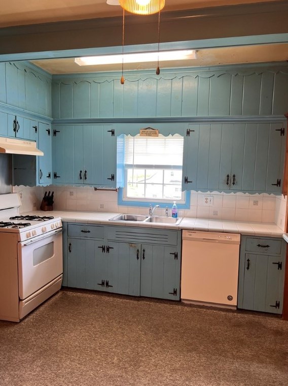 2710 Brighton Rd, Ellwood City, PA 16117